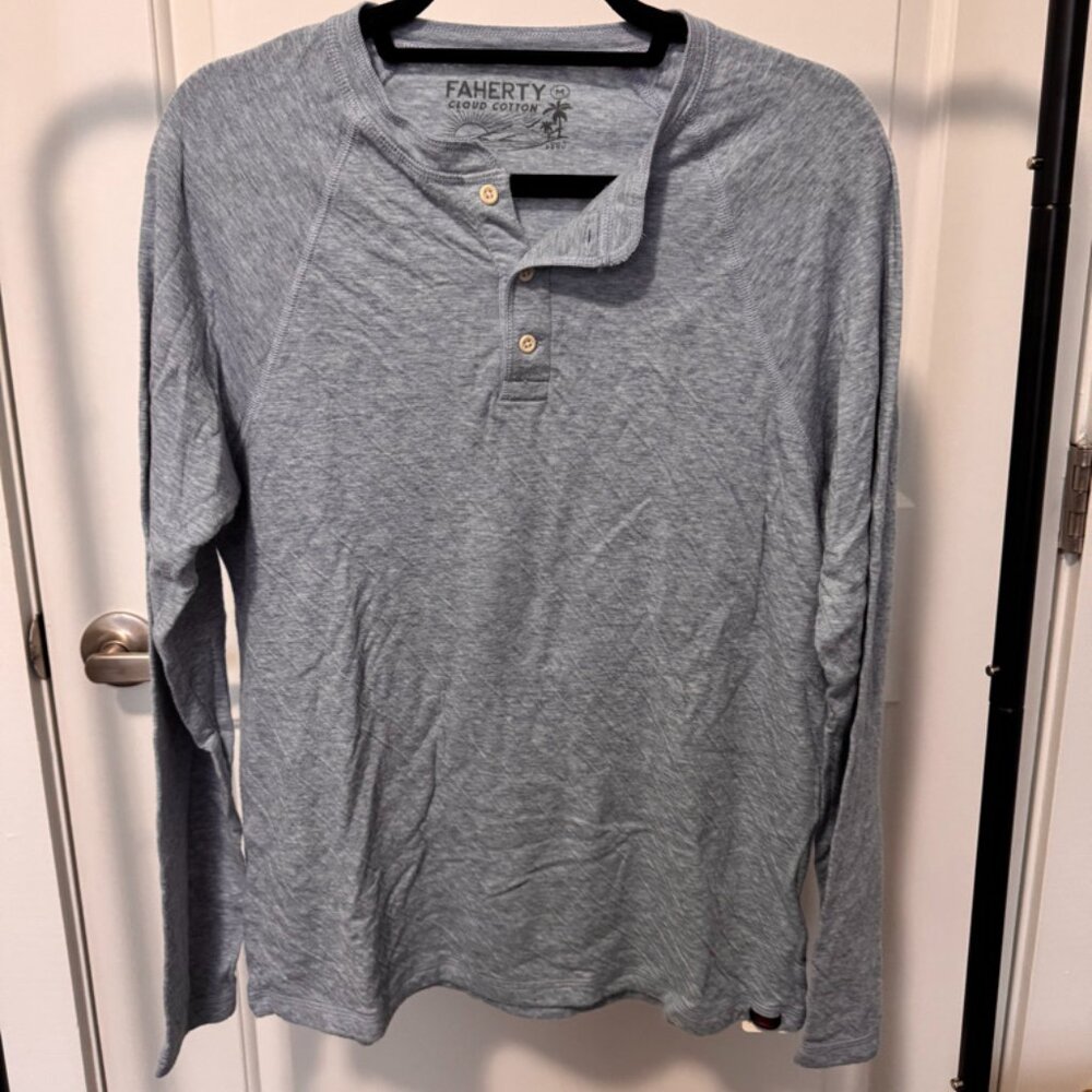 Faherty Cloud Henley - light blue